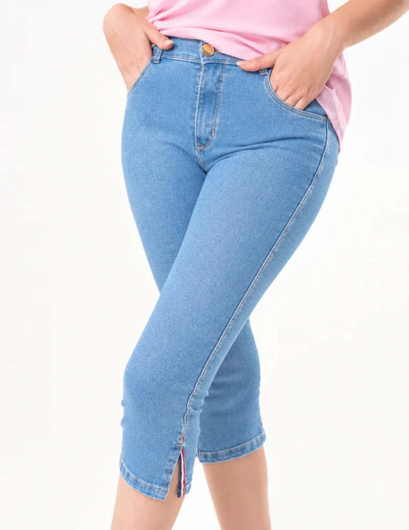 jeans-skinny-capri-i-077-celeste-frente Jeans skinny capri – Celeste